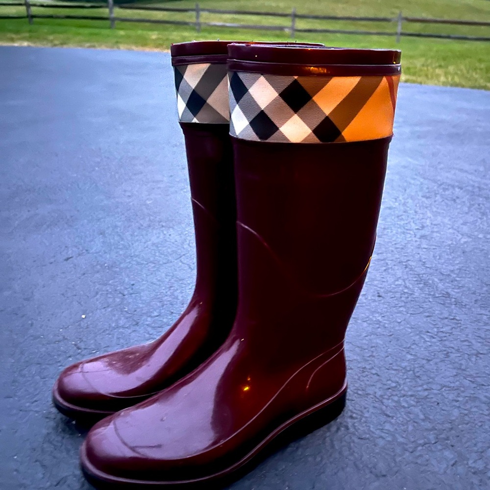 Burberry Crosshill Rain Boots